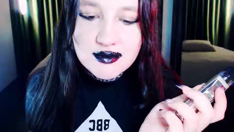 Lola Chi online show from 13, 10, 2025