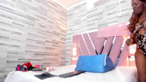 Lola online show from 24, 1, 2025