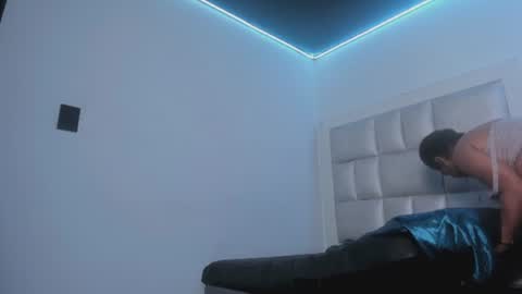 lola_js online show from 18, 6, 2026