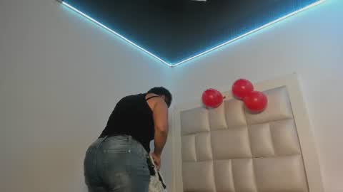 lola_js online show from 30, 6, 2026