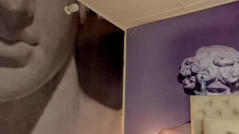 lola red online show from 12, 12, 2024