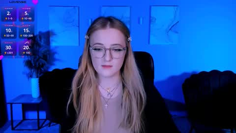 Snapshot of lola_soft_ chatting on 14, 3, 2026 your dream online show from 14, 3, 2026