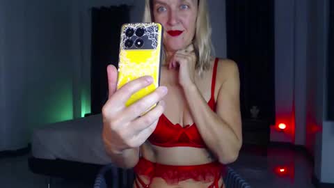 Lola online show from 9, 10, 2025