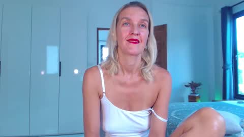 Lola online show from 3, 2, 2026