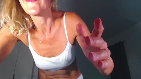 Lola online show from 15, 2, 2026