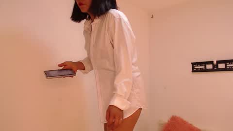 lolaandcamille online show from 17, 10, 2025