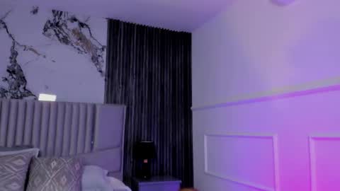 Lola Angel online show from 15, 5, 2026
