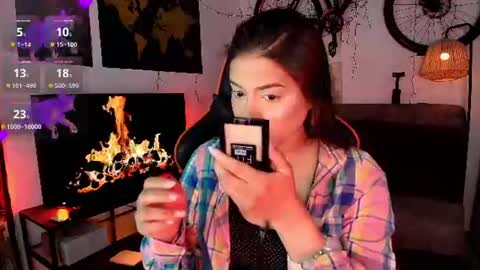 Snapshot of lolaasmith_21 chatting on 10, 6, 2026 lolaasmith_21 online show from 10, 6, 2026