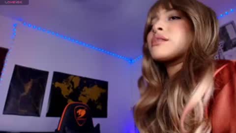 lolaasmith_21 online show from 23, 7, 2026