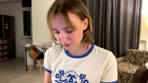 lolaatatee online show from 13, 5, 2026