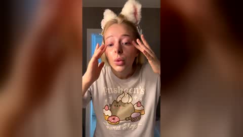 lolacutiex online show from 27, 5, 2026