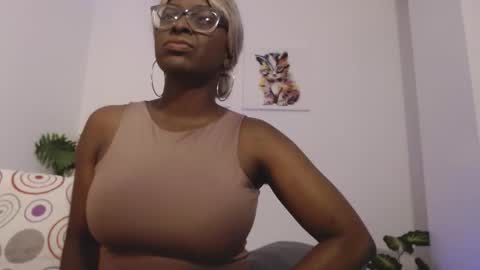 lola online show from 19, 10, 2025