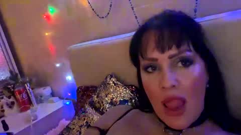 Lolaley2 online show from 27, 1, 2025