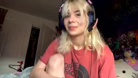 Snapshot of lolalixx6969 chatting on 6, 12, 2024 Lola Lixx online show from 6, 12, 2024