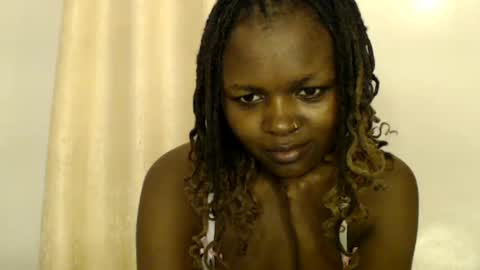 lolamia7 online show from 25, 7, 2026