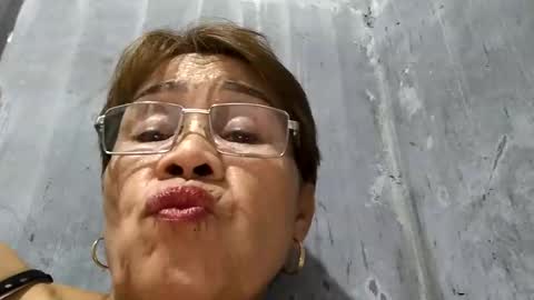 Snapshot of lolamommie chatting on 15, 1, 2025 tey online show from 15, 1, 2025