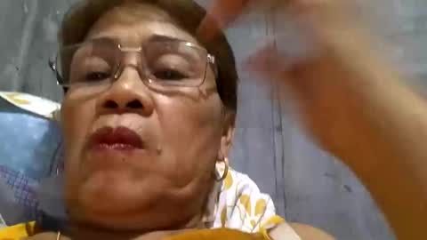 Snapshot of lolamommie chatting on 16, 1, 2025 tey online show from 16, 1, 2025