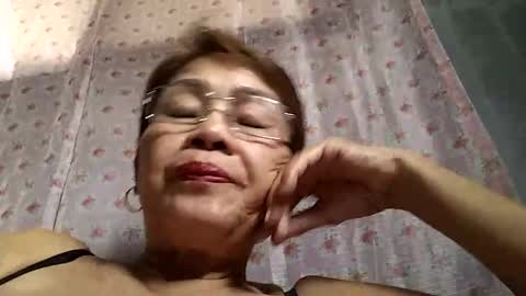 Snapshot of lolamommie chatting on 18, 1, 2025 tey online show from 18, 1, 2025