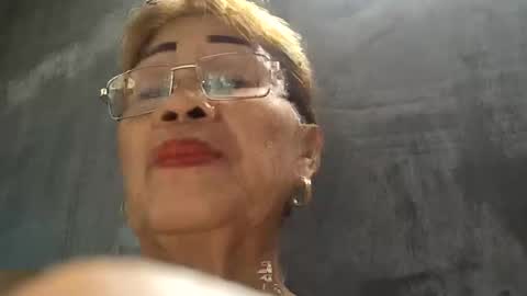 Snapshot of lolamommie chatting on 10, 2, 2025 tey online show from 10, 2, 2025