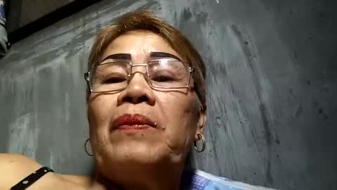 Snapshot of lolamommie chatting on 10, 2, 2025 tey online show from 10, 2, 2025