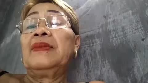 Snapshot of lolamommie chatting on 14, 2, 2025 tey online show from 14, 2, 2025