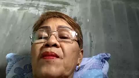 Snapshot of lolamommie chatting on 15, 2, 2025 tey online show from 15, 2, 2025