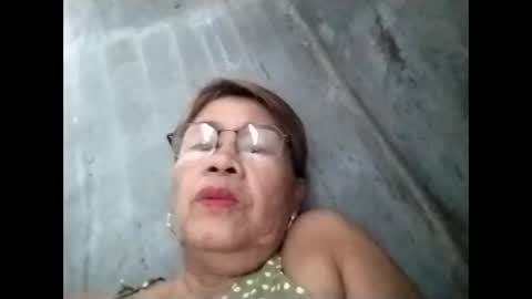 Snapshot of lolamommie chatting on 13, 9, 2025 tey online show from 13, 9, 2025