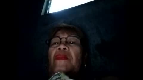 Snapshot of lolamommie chatting on 14, 9, 2025 tey online show from 14, 9, 2025