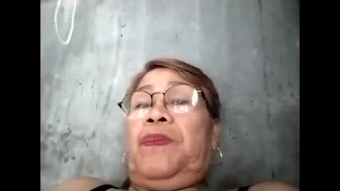 Snapshot of lolamommie chatting on 23, 9, 2025 tey online show from 23, 9, 2025