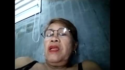 Snapshot of lolamommie chatting on 24, 9, 2025 tey online show from 24, 9, 2025
