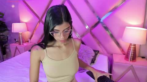 Snapshot of lolapierce chatting on 30, 9, 2025 loli online show from 30, 9, 2025