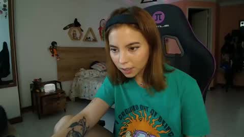 Lola doll online show from 27, 2, 2025