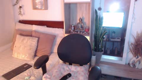 Snapshot of lolis_sweet_submisive chatting on 9, 2, 2025 Dear tippers follow me on my new cb account lennarogers online show from 9, 2, 2025