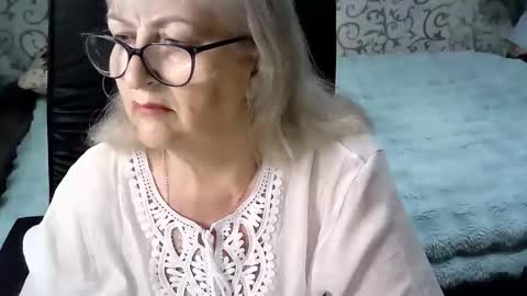 LolkaAlyss online show from 10, 10, 2025