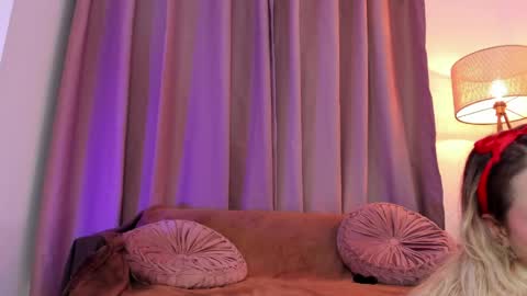 Lolly  online show from 17, 5, 2026