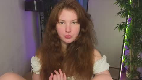 Snapshot of lolly_pump chatting on 20, 9, 2025 Mona online show from 20, 9, 2025