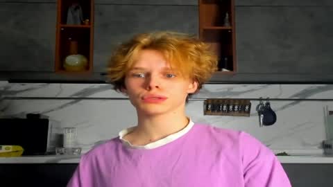 Snapshot of lolnoillimsary chatting on 24, 5, 2026 Nelis online show from 24, 5, 2026
