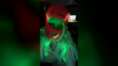 lololovett online show from 29, 7, 2026