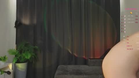 Snapshot of loney__tunes chatting on 29, 10, 2025 Shy EvaStreams are everyday 9 AM - 3 PM GMT 3 online show from 29, 10, 2025