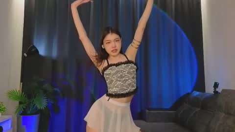 Snapshot of loney__tunes chatting on 15, 11, 2025 Shy EvaStreams are everyday 9 AM - 3 PM GMT 3 online show from 15, 11, 2025