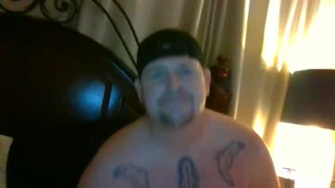 Snapshot of longlastingviking chatting on 24, 10, 2025 longlastingviking online show from 24, 10, 2025