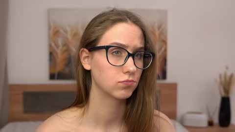 Hanna online show from 8, 3, 2025