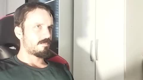 Snapshot of lookaz4010 chatting on 19, 2, 2025 Lucas online show from 19, 2, 2025