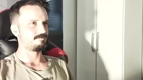 Snapshot of lookaz4010 chatting on 12, 3, 2025 Lucas online show from 12, 3, 2025