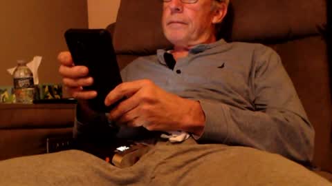 looking469 online show from 4, 4, 2026