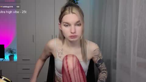 Luna online show from 4, 3, 2026