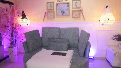 Loona Nyx online show from 7, 10, 2025