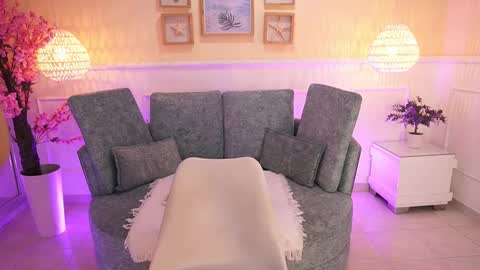 Loona Nyx online show from 12, 11, 2025