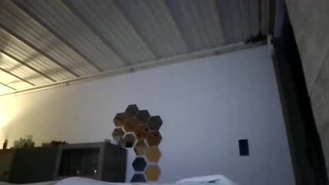 loonelyy online show from 7, 1, 2026