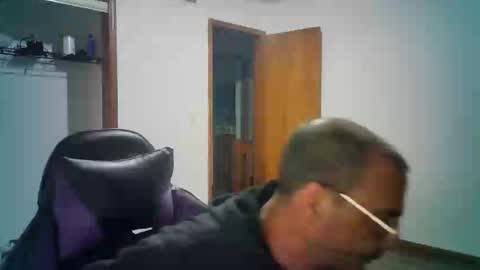 Snapshot of loquitis6969952430 chatting on 17, 11, 2025 loquitis6969952430 online show from 17, 11, 2025